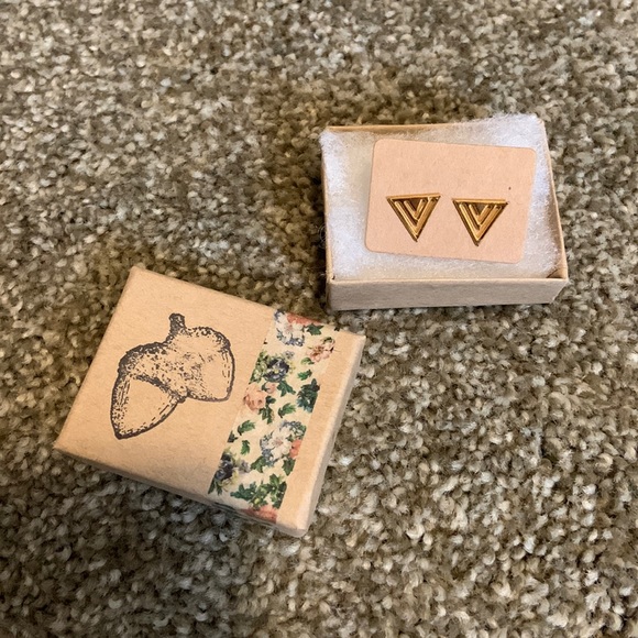 Gold plated geometric earrings - Picture 1 of 3